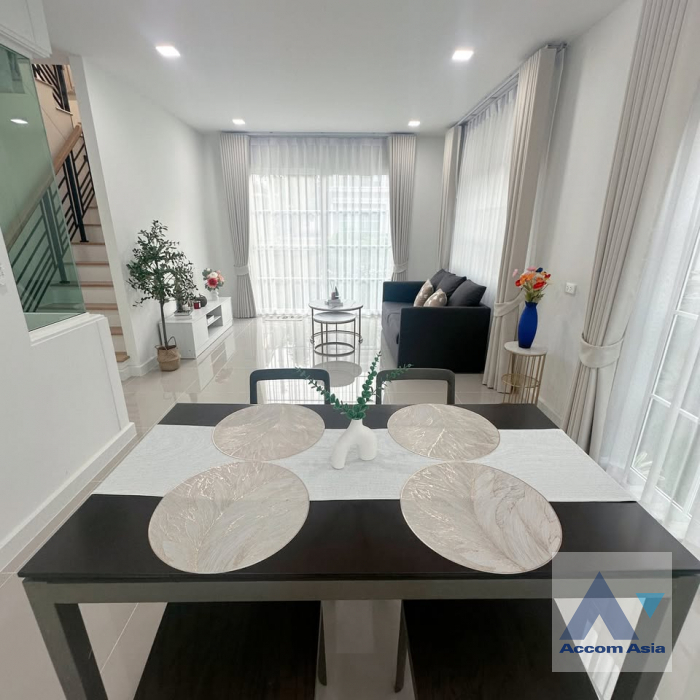  1  4 br House For Rent in Samutprakan ,Samutprakan BTS Bearing at Golden Neo Sukhumvit-Lasalle  AA45596