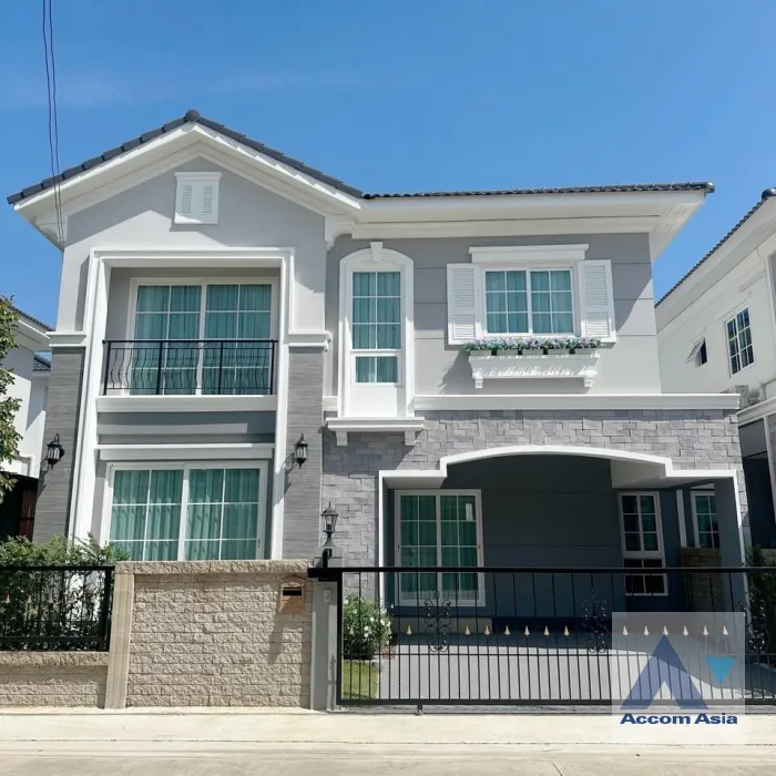 unit 4 Bedrooms  House For Rent in Samutprakan, Samutprakan  near BTS Bearing (AA45596)