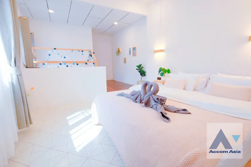 6  3 br House For Rent in Ratchadaphisek ,Bangkok MRT Thailand Cultural Center AA45601
