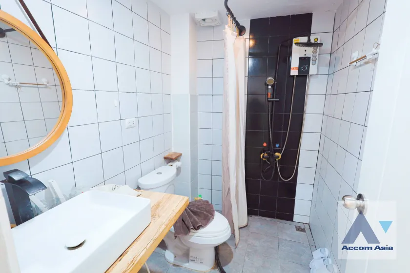 11  3 br House For Rent in Ratchadaphisek ,Bangkok MRT Thailand Cultural Center AA45601