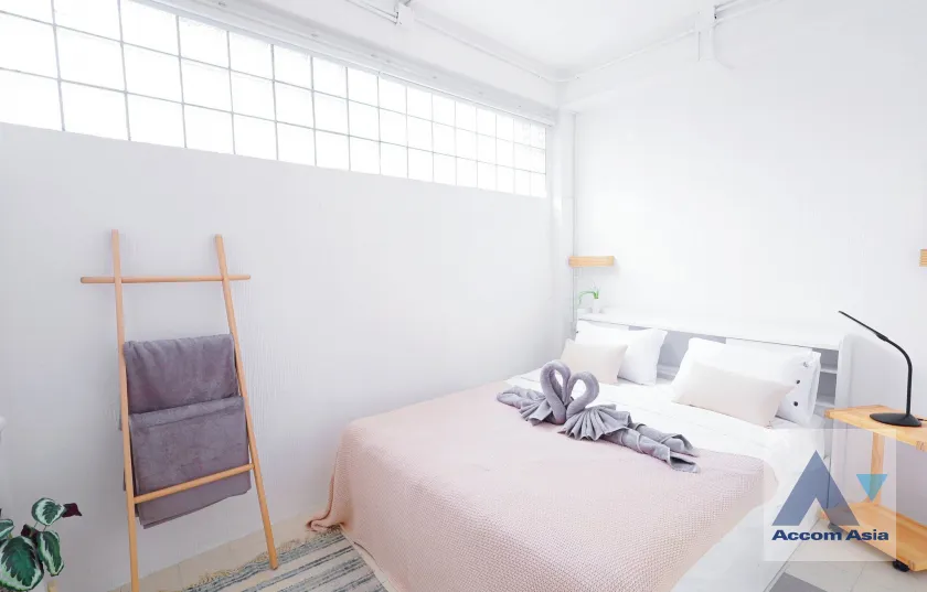 10  3 br House For Rent in Ratchadaphisek ,Bangkok MRT Thailand Cultural Center AA45601
