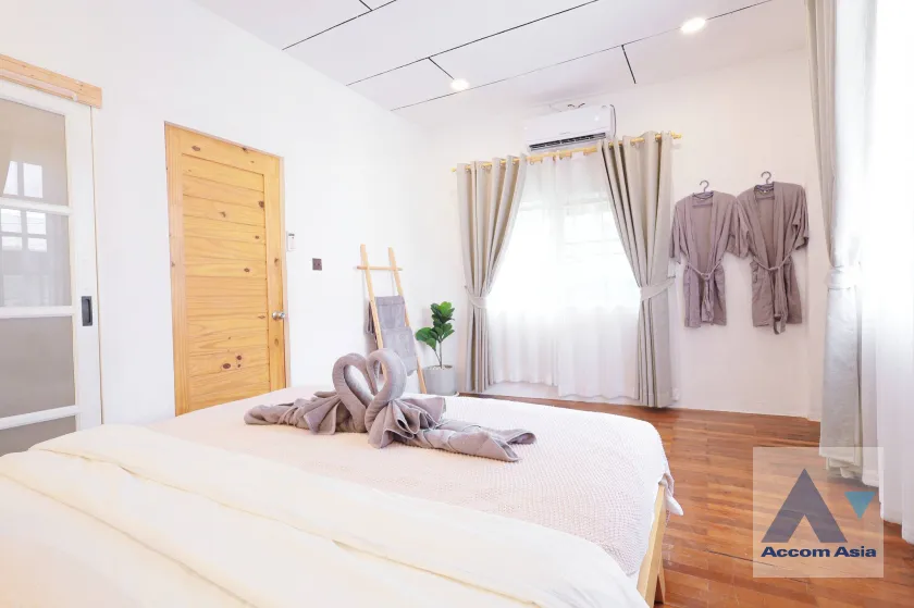 9  3 br House For Rent in Ratchadaphisek ,Bangkok MRT Thailand Cultural Center AA45601