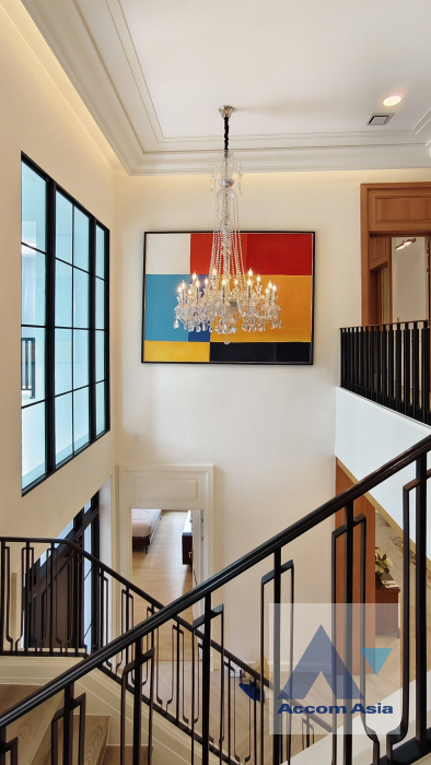 4  5 br House for rent and sale in Latkrabang ,Bangkok ARL Ban Thap Chang at Nantawan Rama 9 New Krungthepkreetha AA45609