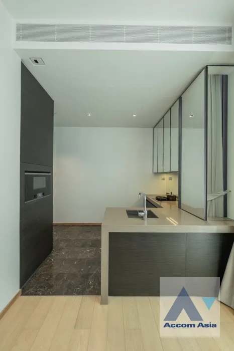 unitFully Furnished |  1 Bedroom  Condominium For Rent & Sale in Ploenchit, Bangkok  near BTS Chitlom (AA45610)