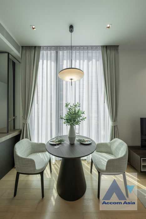  1  1 br Condominium for rent and sale in Ploenchit ,Bangkok BTS Chitlom at 28 Chidlom AA45610