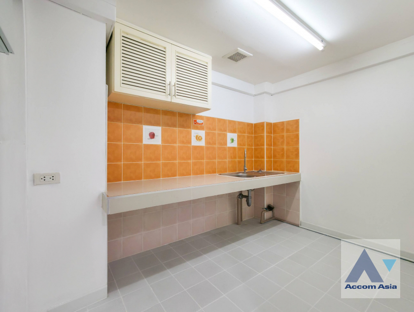 21  Shophouse for rent and sale in Sukhumvit ,Bangkok BTS Phra khanong AA45613