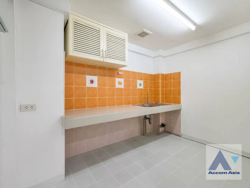 21  Shophouse for rent and sale in Sukhumvit ,Bangkok BTS Phra khanong AA45613