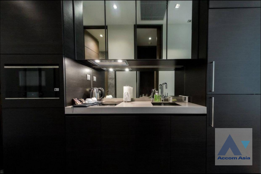 5  1 br Condominium for rent and sale in Ploenchit ,Bangkok BTS Chitlom at 28 Chidlom AA45614