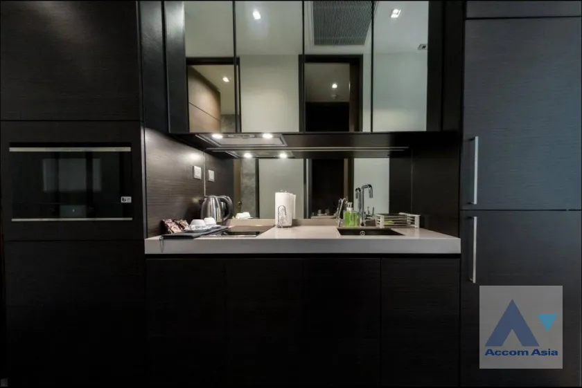 5  1 br Condominium for rent and sale in Ploenchit ,Bangkok BTS Chitlom at 28 Chidlom AA45614