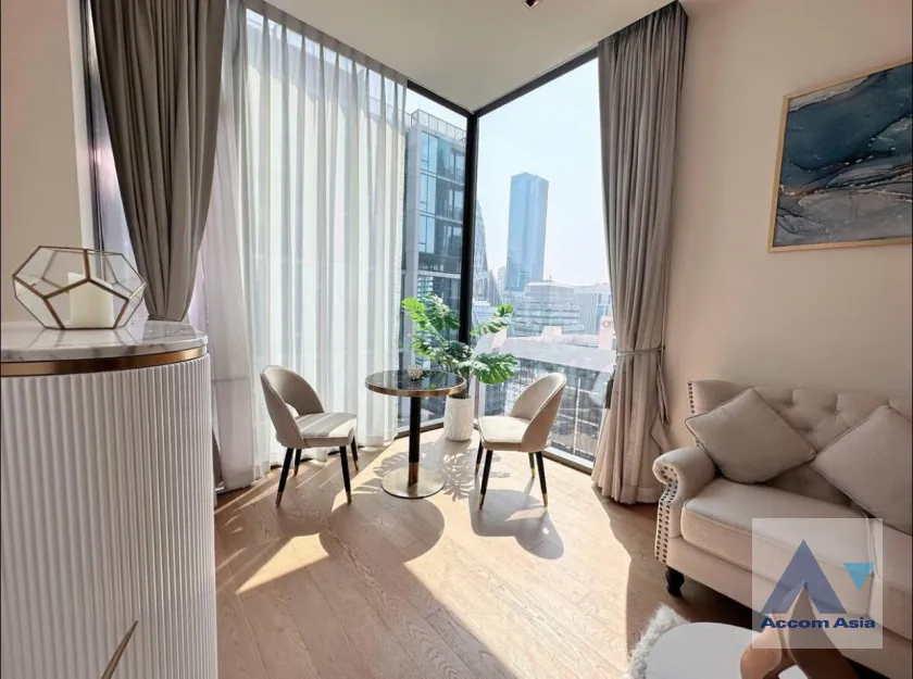 unitFully Furnished |  1 Bedroom  Condominium For Rent & Sale in Ploenchit, Bangkok  near BTS Chitlom (AA45614)