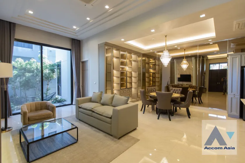 unitFully Furnished |  4 Bedrooms  House For Rent in Ratchadaphisek, Bangkok  (AA45615)