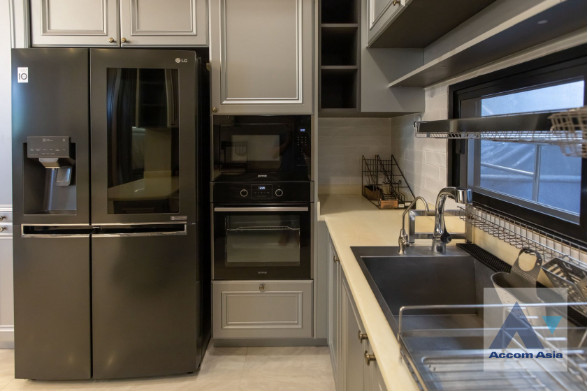 5  4 br House For Rent in Ratchadaphisek ,Bangkok  at Artale Ekkamai Ramintra AA45615