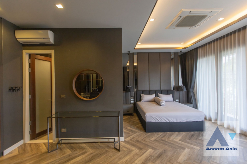 7  4 br House For Rent in Ratchadaphisek ,Bangkok  at Artale Ekkamai Ramintra AA45615