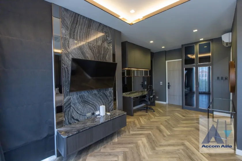 9  4 br House For Rent in Ratchadaphisek ,Bangkok  at Artale Ekkamai Ramintra AA45615