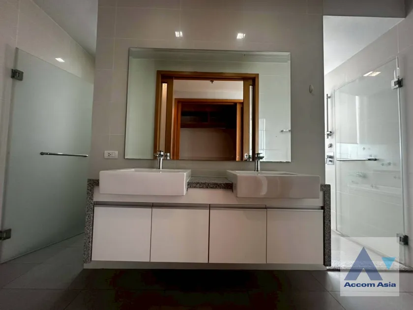 15  3 br Condominium for rent and sale in Sukhumvit ,Bangkok MRT Sukhumvit - BTS Asok at Millennium Residence @ Sukhumvit AA45621