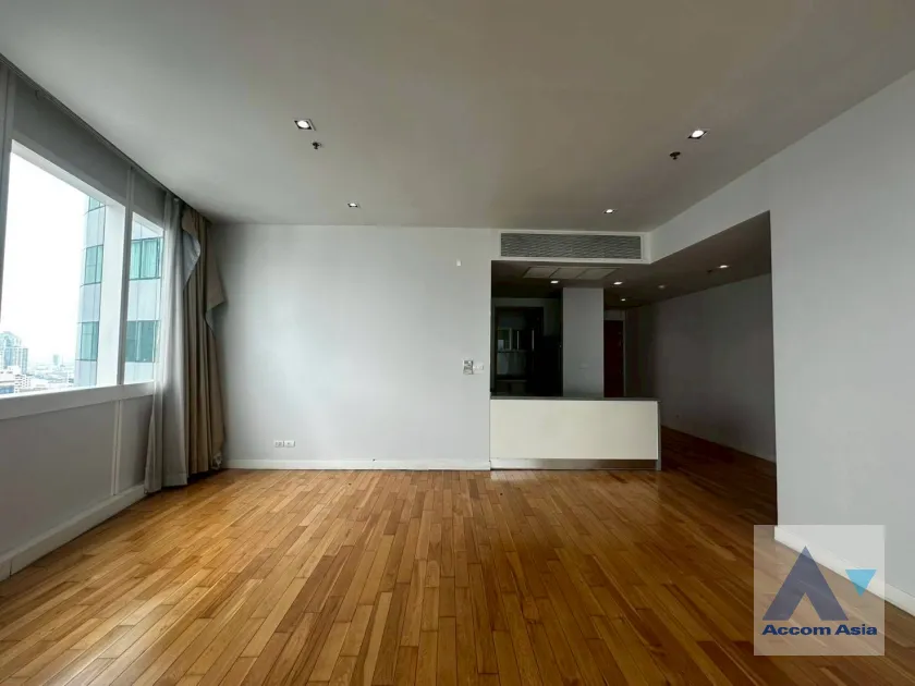 unit 3 Bedrooms  Condominium For Rent & Sale in Sukhumvit, Bangkok  near MRT Sukhumvit - BTS Asok (AA45621)