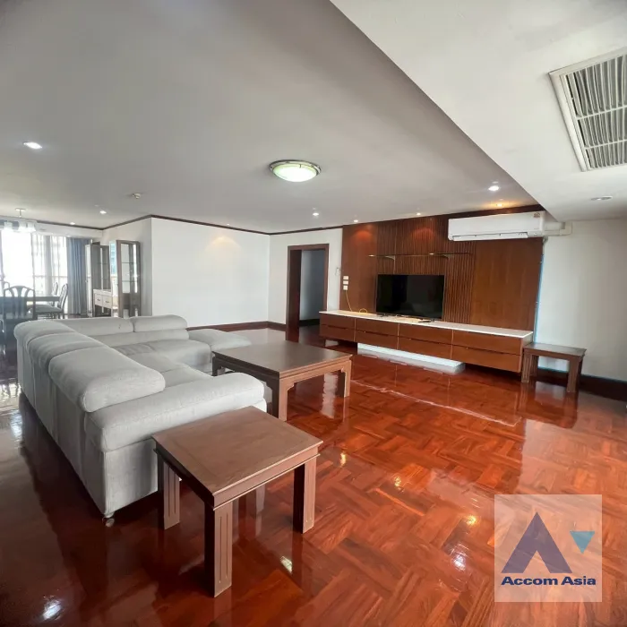 unitPet friendly |  3 Bedrooms  Apartment For Rent in Sukhumvit, Bangkok  near BTS Phrom Phong (AA45628)