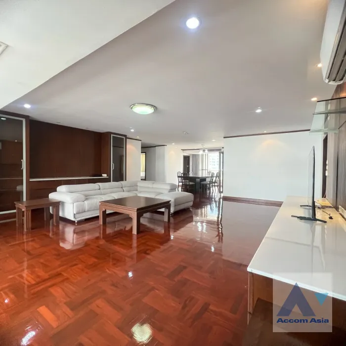 unitPet friendly |  3 Bedrooms  Apartment For Rent in Sukhumvit, Bangkok  near BTS Phrom Phong (AA45628)