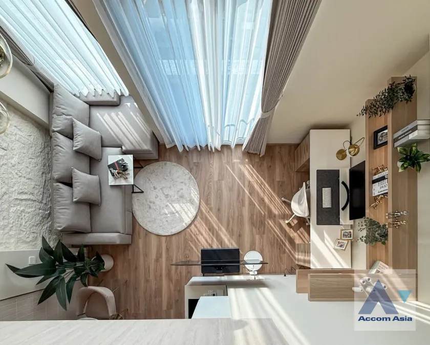 unitFully Furnished, Duplex Condo |  1 Bedroom  Condominium For Rent & Sale in Sukhumvit, Bangkok  near BTS Thong Lo (AA45630)