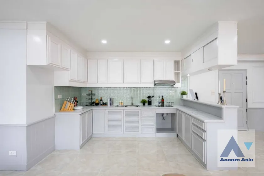 14  2 br Condominium For Sale in Sukhumvit ,Bangkok BTS Nana at Saranjai mansion AA45634