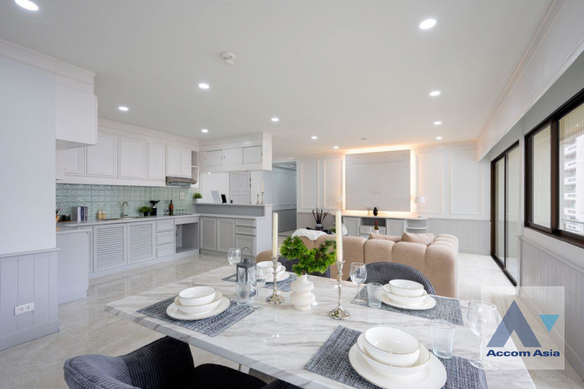 11  2 br Condominium For Sale in Sukhumvit ,Bangkok BTS Nana at Saranjai mansion AA45634