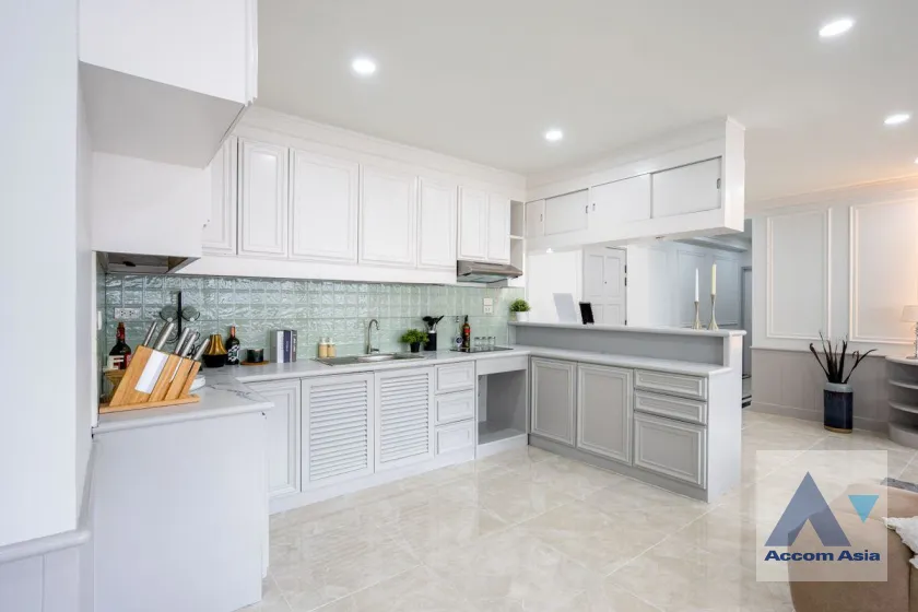 15  2 br Condominium For Sale in Sukhumvit ,Bangkok BTS Nana at Saranjai mansion AA45634