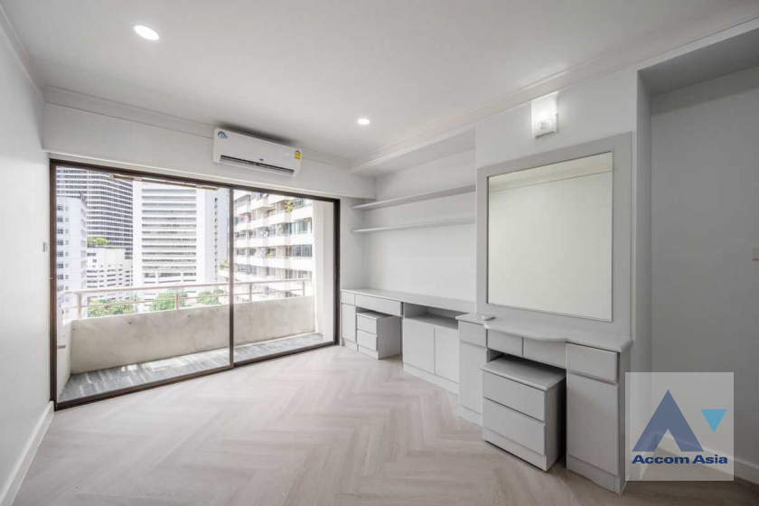 30  2 br Condominium For Sale in Sukhumvit ,Bangkok BTS Nana at Saranjai mansion AA45634