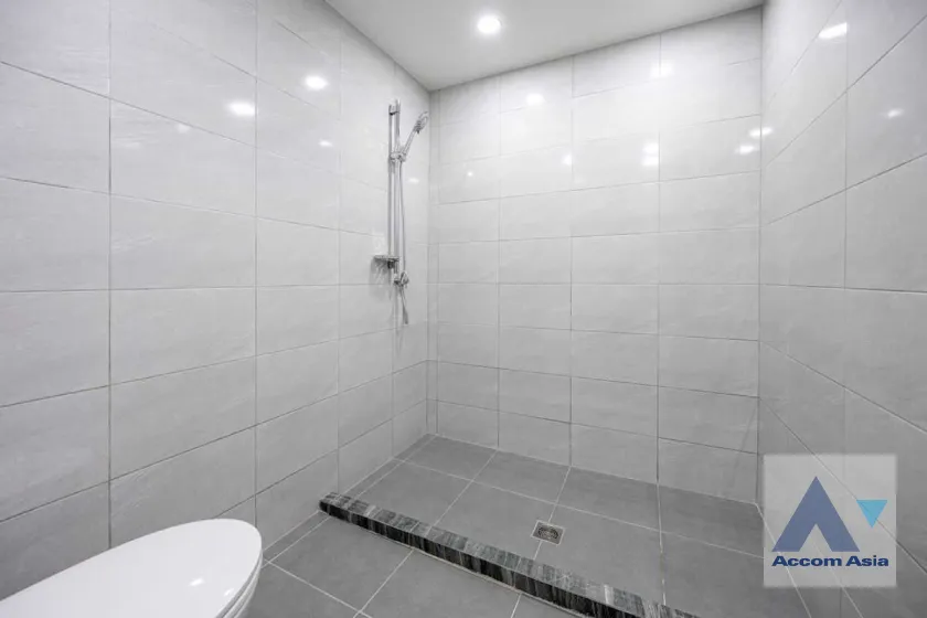 41  2 br Condominium For Sale in Sukhumvit ,Bangkok BTS Nana at Saranjai mansion AA45634