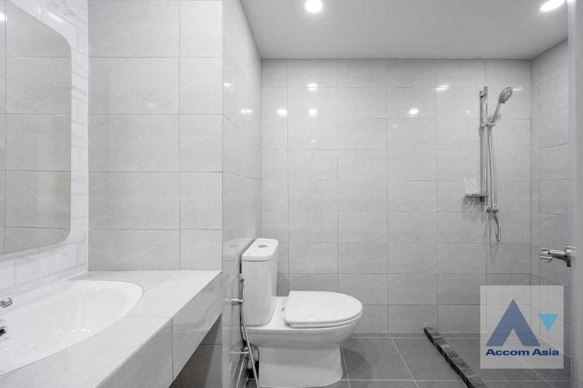 40  2 br Condominium For Sale in Sukhumvit ,Bangkok BTS Nana at Saranjai mansion AA45634