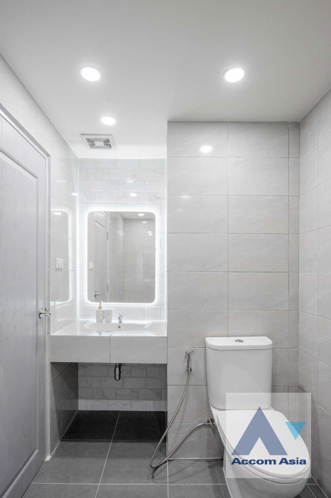 42  2 br Condominium For Sale in Sukhumvit ,Bangkok BTS Nana at Saranjai mansion AA45634