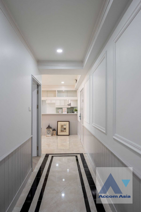 44  2 br Condominium For Sale in Sukhumvit ,Bangkok BTS Nana at Saranjai mansion AA45634