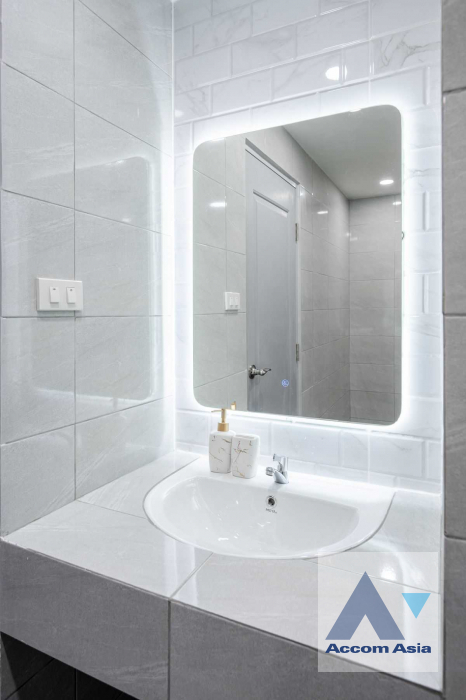 43  2 br Condominium For Sale in Sukhumvit ,Bangkok BTS Nana at Saranjai mansion AA45634