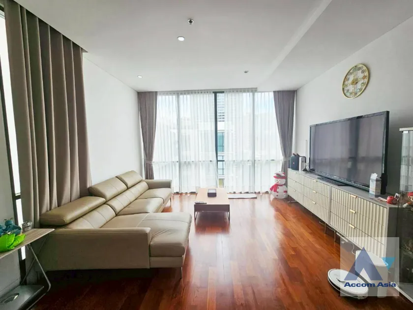 unit 2 Bedrooms  Condominium For Sale in Sukhumvit, Bangkok  near MRT Sukhumvit - BTS Asok (AA45635)