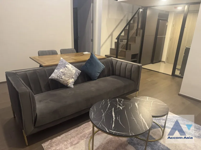 unitFully Furnished, Duplex Condo |  2 Bedrooms  Condominium For Rent & Sale in Silom, Bangkok  (AA45636)