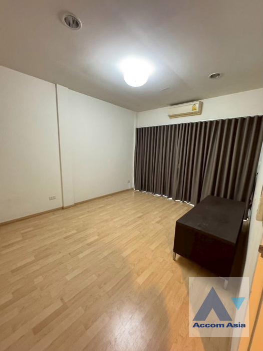 12  3 br Townhouse For Rent in Pattanakarn ,Bangkok ARL Ramkhamhaeng at Noble Cube AA45637