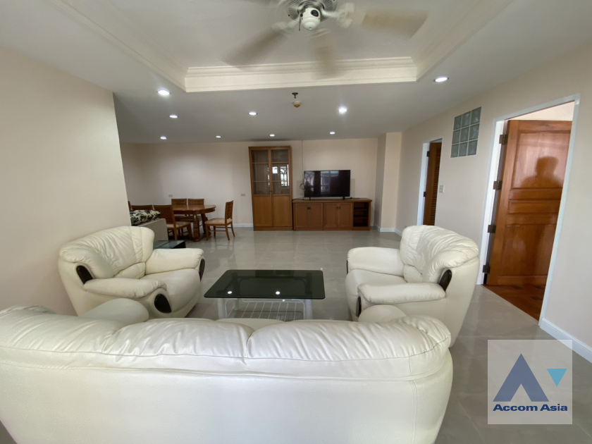  1  3 br Apartment For Rent in Sukhumvit ,Bangkok BTS Phrom Phong at Good maintained AA45638