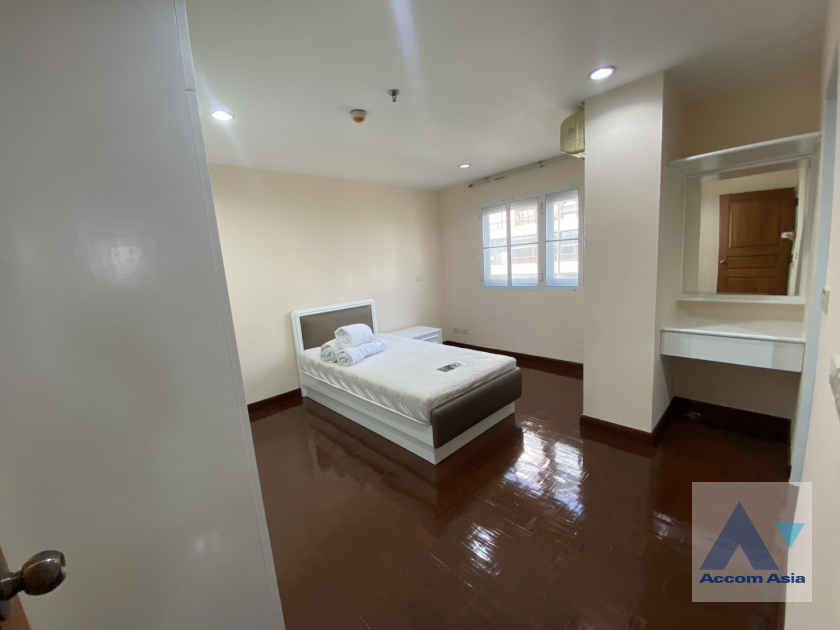 7  3 br Apartment For Rent in Sukhumvit ,Bangkok BTS Phrom Phong at Good maintained AA45638