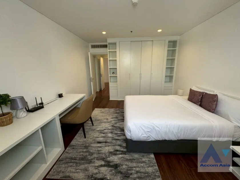 18  3 br Apartment for rent and sale in Sukhumvit ,Bangkok BTS Ekkamai at Ekkamai Family Apartment AA45644