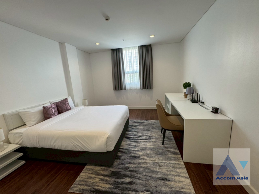 19  3 br Apartment for rent and sale in Sukhumvit ,Bangkok BTS Ekkamai at Ekkamai Family Apartment AA45644