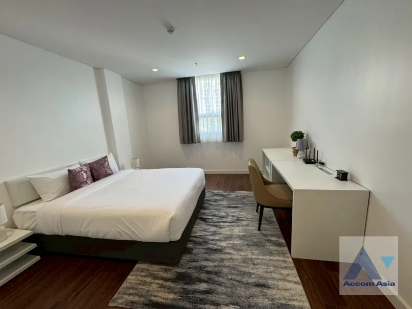 19  3 br Apartment for rent and sale in Sukhumvit ,Bangkok BTS Ekkamai at Ekkamai Family Apartment AA45644