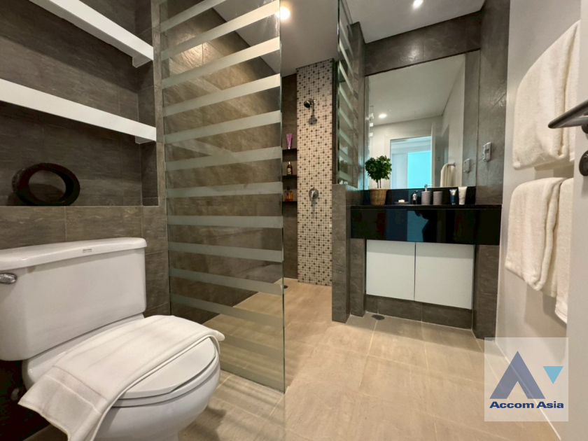 21  3 br Apartment for rent and sale in Sukhumvit ,Bangkok BTS Ekkamai at Ekkamai Family Apartment AA45644