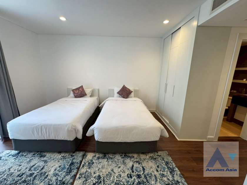 25  3 br Apartment for rent and sale in Sukhumvit ,Bangkok BTS Ekkamai at Ekkamai Family Apartment AA45644