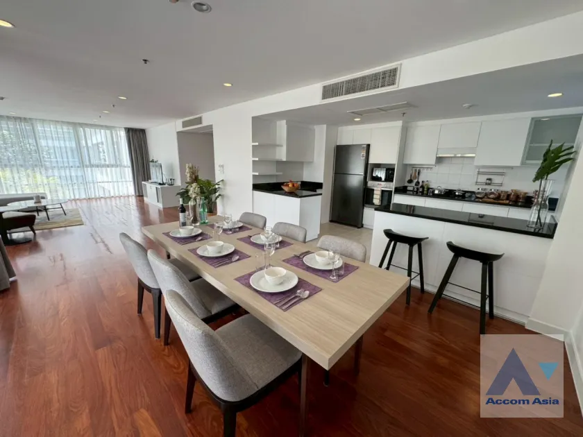 unit 3 Bedrooms  Apartment For Rent & Sale in Sukhumvit, Bangkok  near BTS Ekkamai (AA45644)