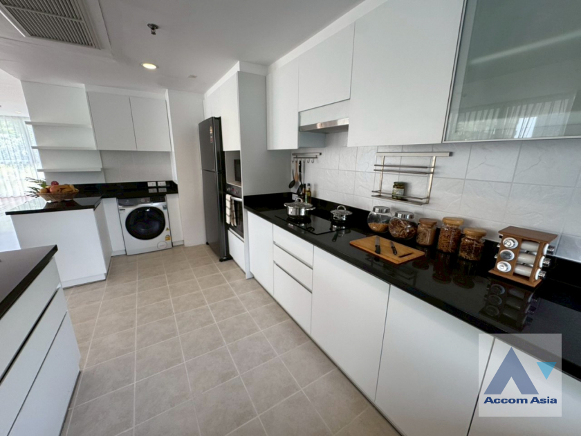 27  3 br Apartment for rent and sale in Sukhumvit ,Bangkok BTS Ekkamai at Ekkamai Family Apartment AA45644