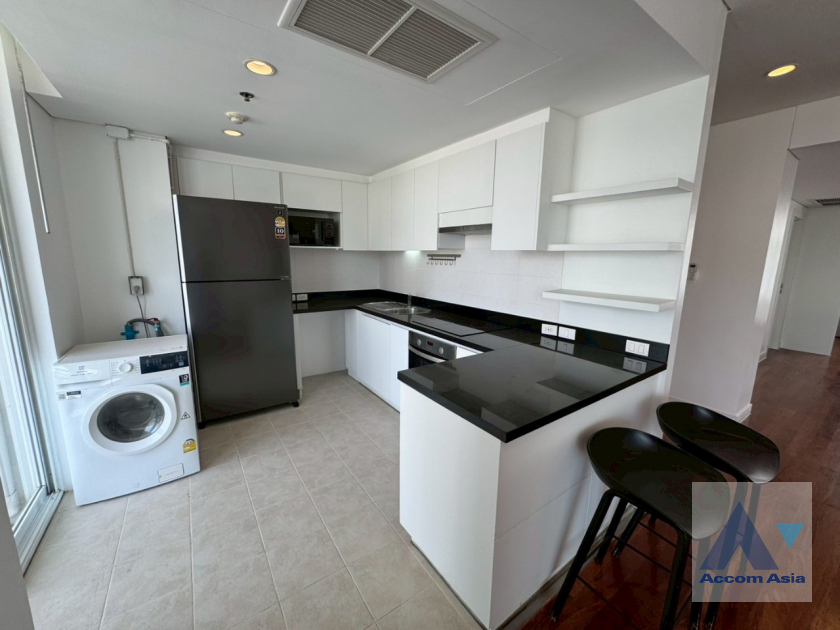 7  4 br Apartment For Rent in Sukhumvit ,Bangkok BTS Ekkamai at Ekkamai Family Apartment AA45647