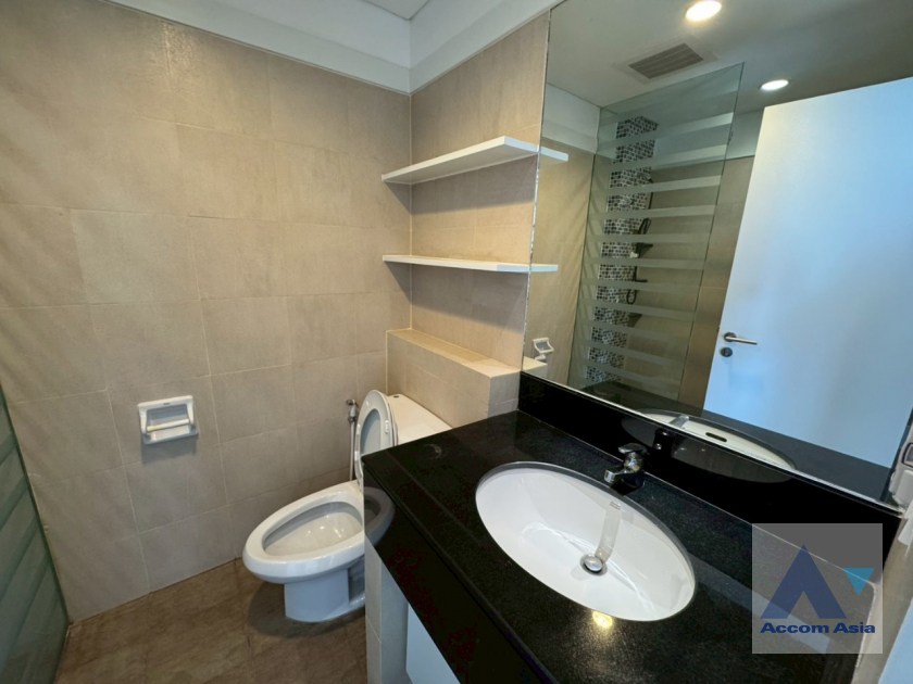 13  4 br Apartment For Rent in Sukhumvit ,Bangkok BTS Ekkamai at Ekkamai Family Apartment AA45647