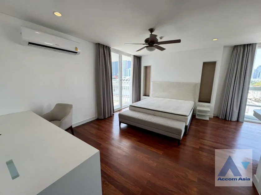 10  4 br Apartment for rent and sale in Sukhumvit ,Bangkok BTS Ekkamai at Ekkamai Family Apartment AA45647