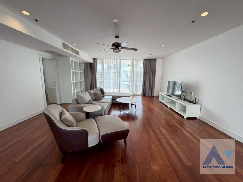  2  4 br Apartment For Rent in Sukhumvit ,Bangkok BTS Ekkamai at Ekkamai Family Apartment AA45647