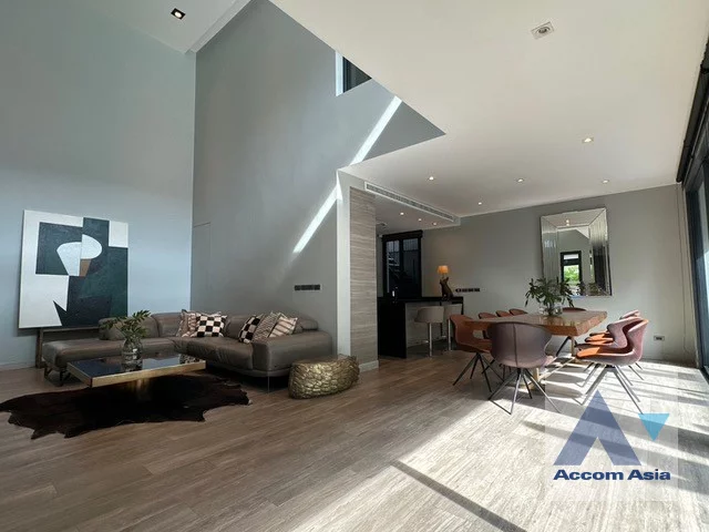 unitFully Furnished |  3 Bedrooms  House For Rent in Sukhumvit, Bangkok  near BTS Phrom Phong (AA45652)