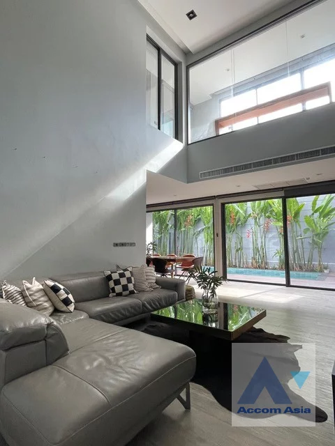 5  3 br House For Rent in Sukhumvit ,Bangkok BTS Phrom Phong AA45652